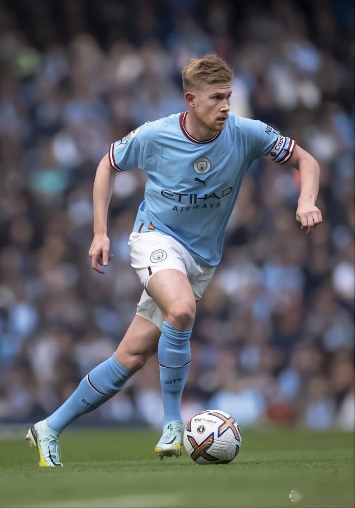 [中超]中超联赛重燃战火 上海申花赢得榜首大战独自领跑