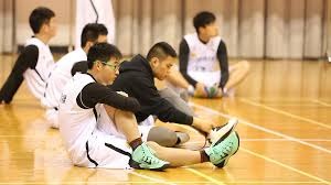 半场：奥格斯堡2-0勒沃库森，吉安努利斯传射，安东-卡德破门