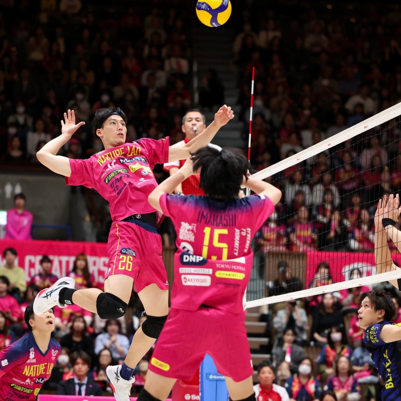 跨界，相声演员杨九郎将在咪咕参与解说阿森纳的比赛