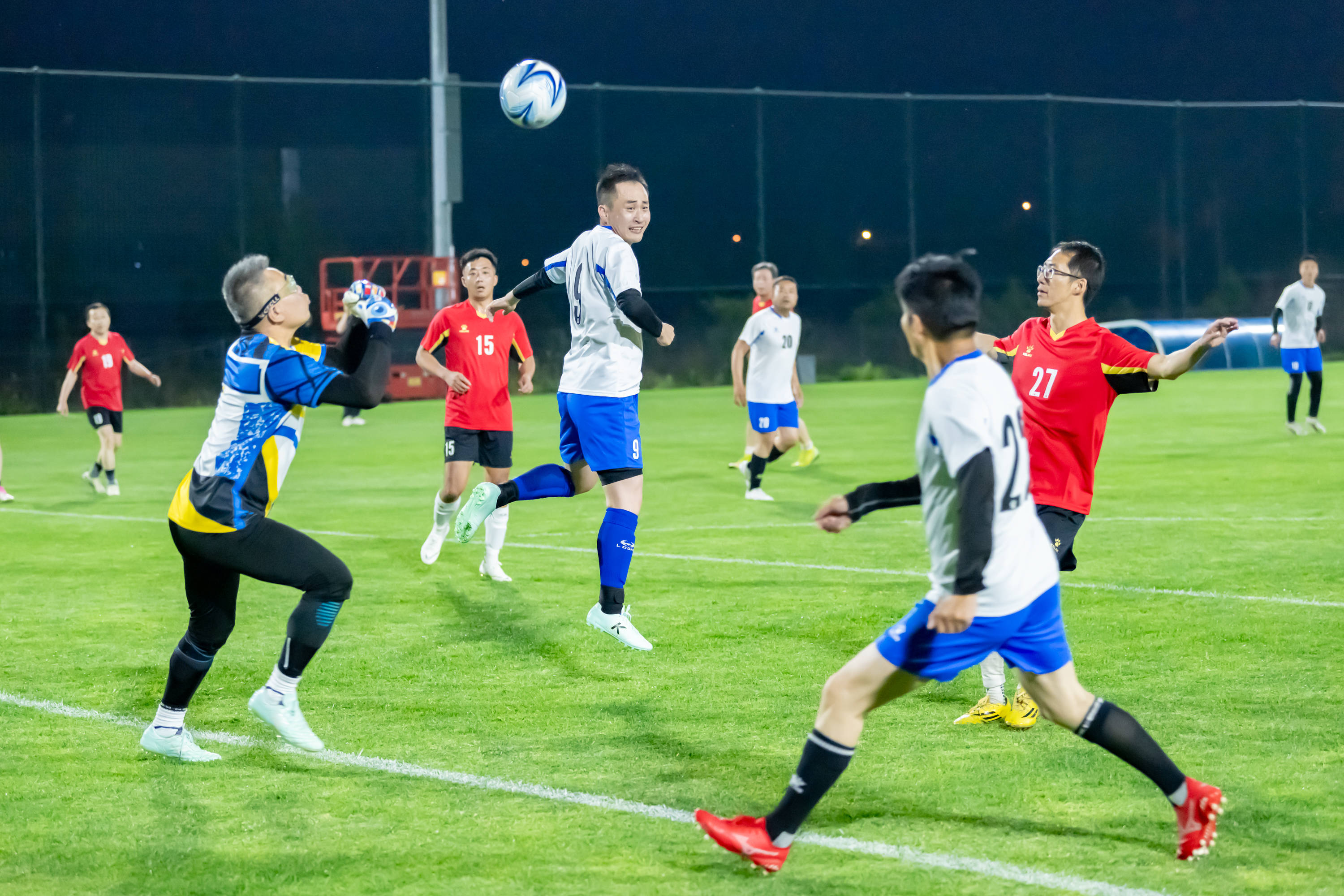 对的紧急情 对的紧急情