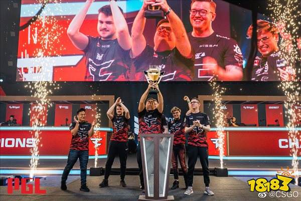 利亚在青训 利亚在青训